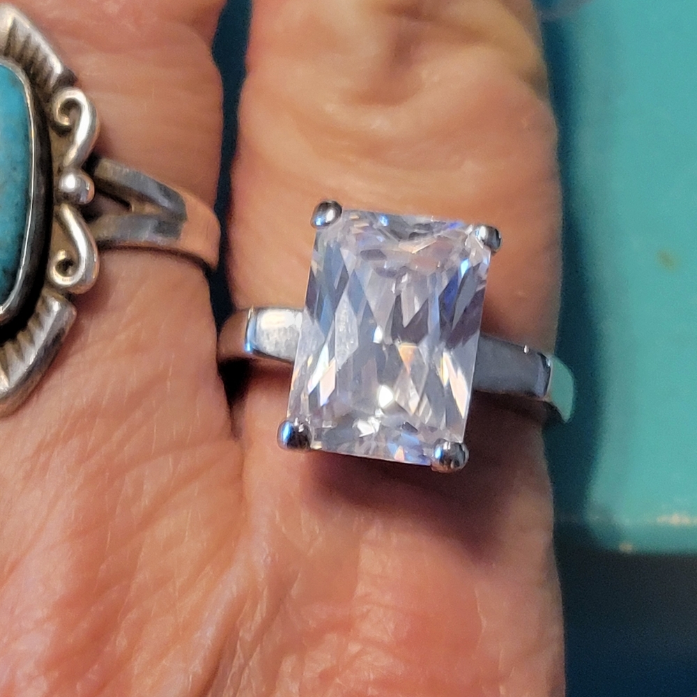 Elegant Silver Ring - image 5